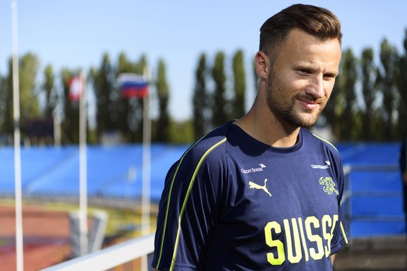 epa06818995 Switzerland&#039;s forward Haris Seferovic talks to journalists before his team&#039;s training session in Togliatti, Russia, 18 June 2018. Switzerland will face Serbia in the FIFA World C ...