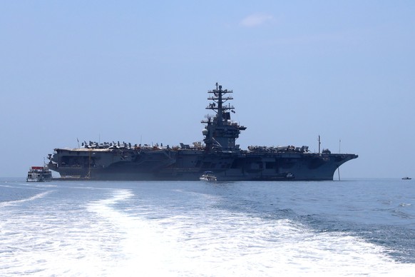 epa12860676 Nimitz-class aircraft carrier USS Nimitz (CVN 68) transits the Gulf of Panama, Panama, 30 March 2026. The carrier is deployed as part of the US Navy 4th Fleet's Southern Seas 2026 mil ...