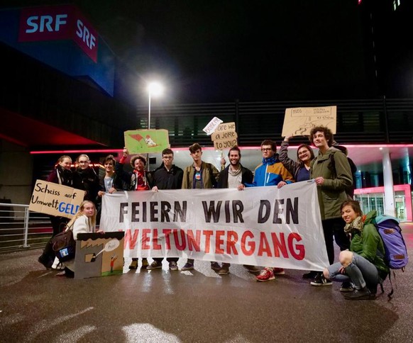 Dieses Gruppenbild entstand nach der «Arena»-Aufzeichnung im SRF-Studio.