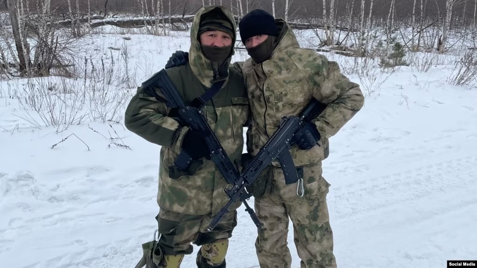 Angehörige der Söldnertruppe Redut bei Tambow im Südwesten Russlands.