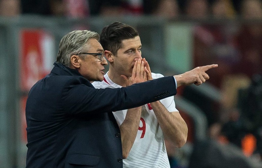 Polens Trainer Adam&nbsp;Nawalka. Eigentlich muss er Lewandowski nie zeigen, wo das Tor steht.