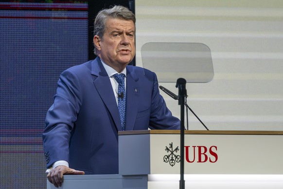 epa12891215 Colm Kelleher, Chairman of the Board of Directors, speaks during the Annual General Meeting of the UBS Group AG in Basel, Switzerland, 15 April 2026. EPA/GEORGIOS KEFALAS