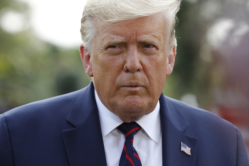 epa08671652 US President Donald J. Trump Trump speaks with reporters on the South Lawn before his departure to Philadelphia, at the White House in Washington, DC, USA, 15 September 2020. EPA/Yuri Grip ...