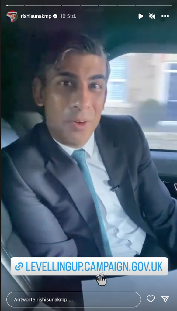 Rishi Sunak without seatbelt