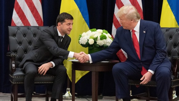 Der ukrainische Präsident Wolodymyr Selenskyj bei einem Treffen mit seinem amerikanischen Amtskollegen Donald Trump in New York. (Archivbild)