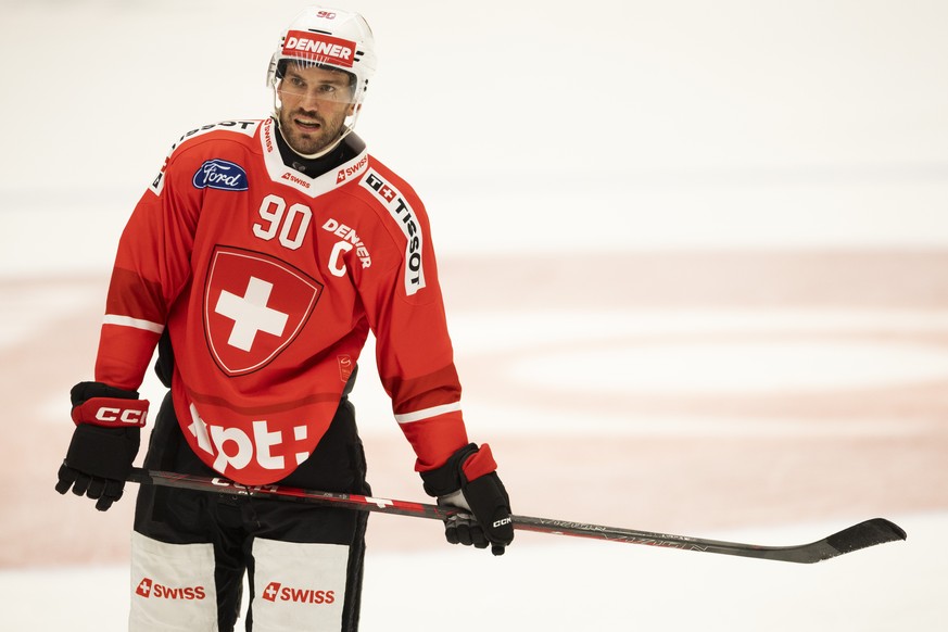 epa12944188 Switzerland's Roman Josi looks on during the Beijer Hockey Games match in the Euro Hockey Tour (EHT) between Sweden and Switzerland in Angelholm, Sweden, 09 May 2026. EPA/ANDREAS HILL ...