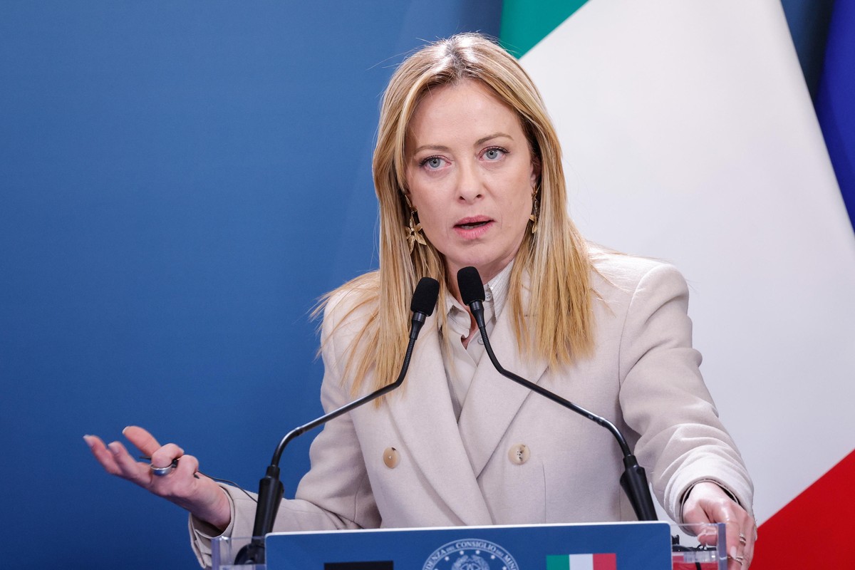 epa12675253 Italian Prime Minister Giorgia Meloni attends a press conference with German Chancellor Friedrich Merz (not pictured) on the sidelines of an intergovernmental summit between Italy and Germ ...