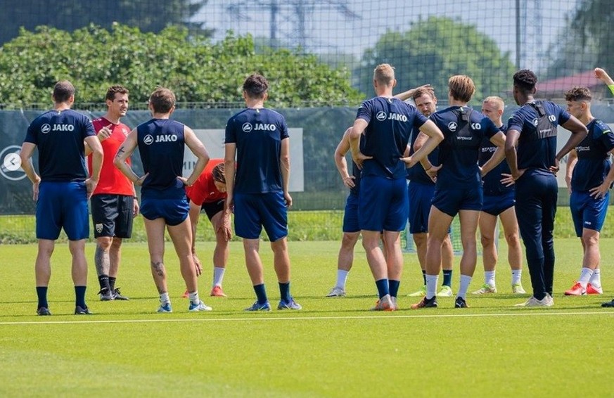 Klose gibt im Training die Richtung vor.