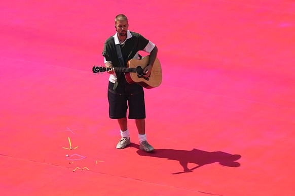 Justin Bieber performs at halftime of the World Cup final soccer match between Spain and Argentina in East Rutherford, N.J., near New York, Sunday, July 19, 2026. (AP Photo/Matt Rourke)
Justin Bieber
