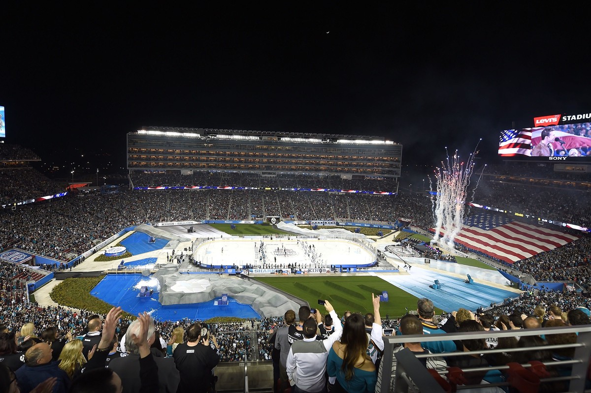 Anfang des letzten Jahres wurde bereits der Winter Classic zwischen den LA Kings und den San Jose Sharks im Stadium abgehalten.&nbsp;