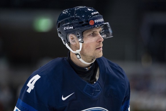epa12985317 Finland's Mikko Lehtonen during the 2026 IIHF Men's Ice Hockey World Championship preliminary round group A game between Finland and Great Britain, in Zurich, Switzerland, 22 May ...