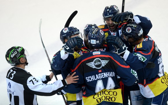 Schlagenhauf gleicht in der 53. Minute zum 3:3 aus.&nbsp;