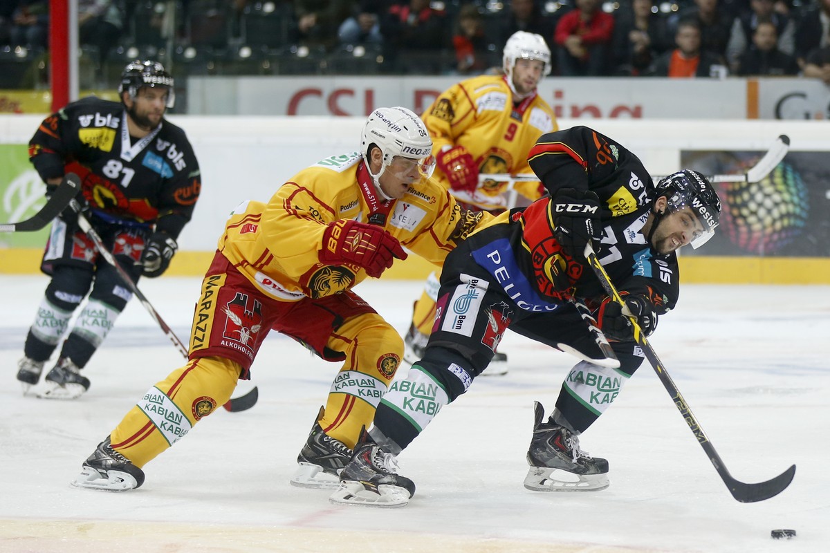 Kevin Hecquefeuille erzielt mit dem Ehrentreffer das erste NLA-Tor für die SCL Tigers nach dem Wiederaufstieg.