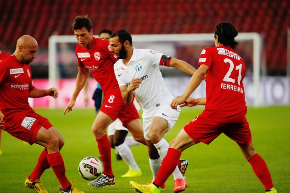 Kein Halten bei Yassine Chikhaoui. Bei seinem zweiten Tor läuft er durch die halbe Thun-Mannschaft.