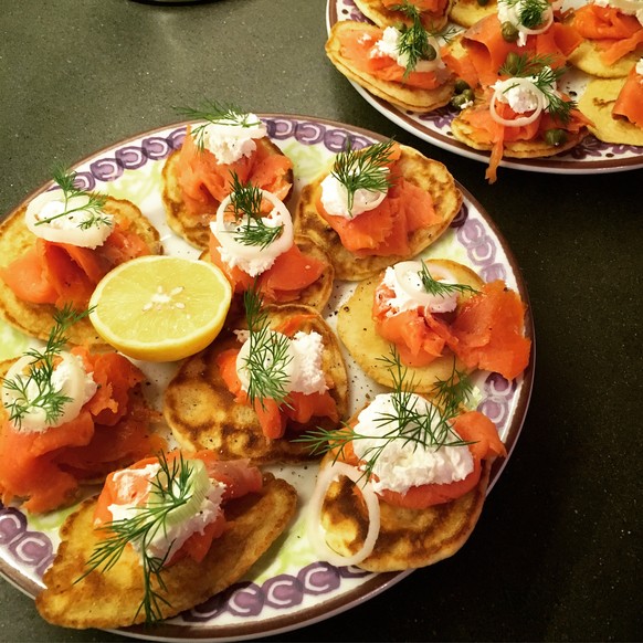 blinis lachs rauchlachs homemade kochen essen food pfannkuchen omelette