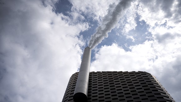 epa09298474 A pilot plant for CO2 capture is inaugurated at Amager Bakke in Copenhagen, Denmark, 24 June 2021. The goal is to be able to capture 500,000 tonnes of CO2 from the waste-to-energy power pl ...