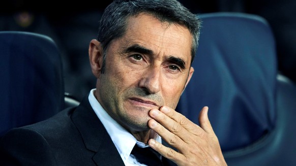 epa08125948 (FILE) - FC Barcelona's head coach Ernesto Valverde reacts during the UEFA Champions League group F between FC Barcelona and Slavia Prague at Camp Nou stadium in Barcelona, Catalonia, Spai ...
