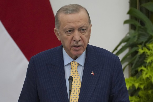 Turkey&#039;s President Recep Tayyip Erdogan speaks during a NEWS conference at Bogor Presidential Palace in Bogor, West Java, Indonesia, Feb. 12, 2025. (AP Photo/Achmad Ibrahim, file)