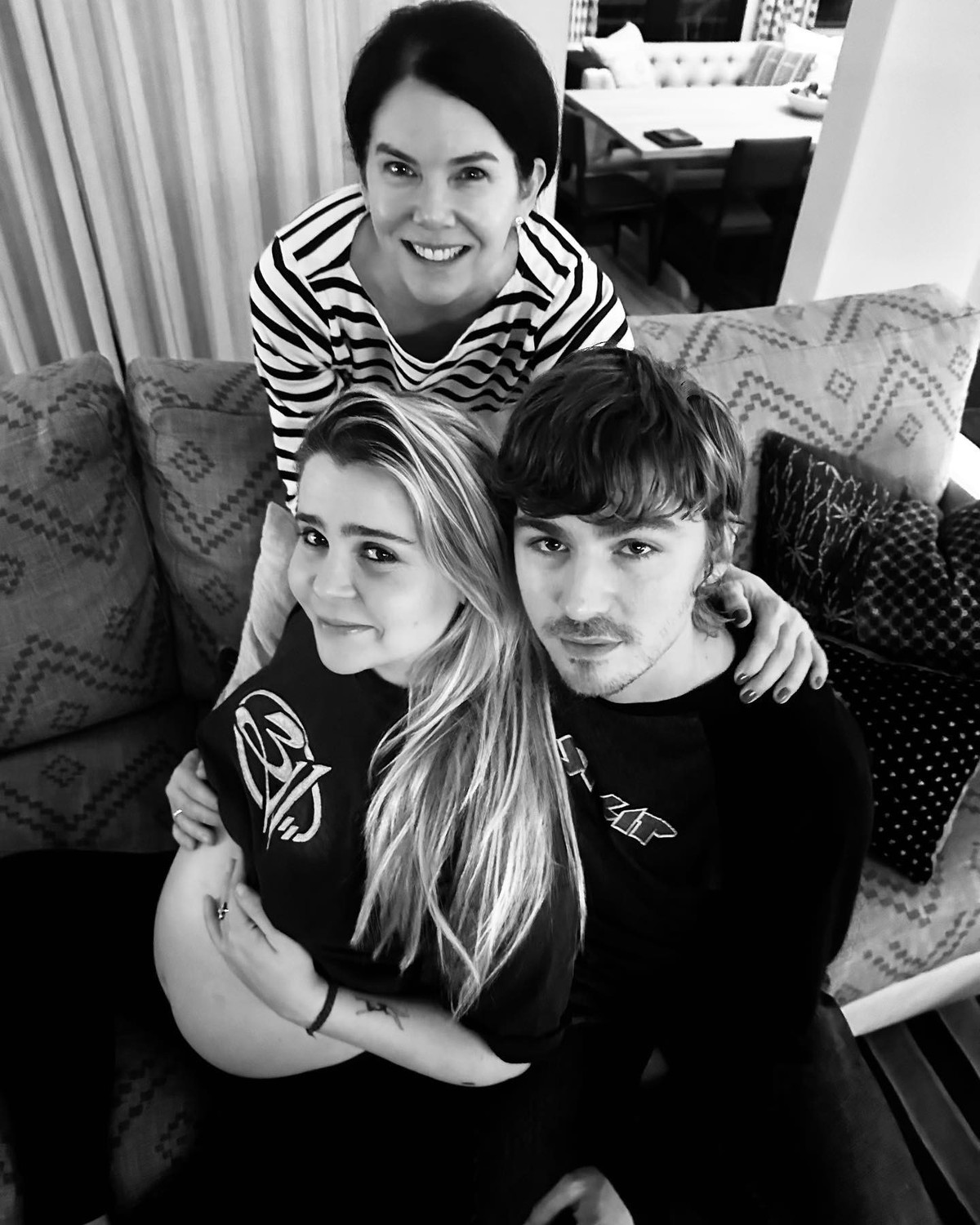 parenthood reunion
Mae Whitman reunites with Parenthood costars Lauren Graham and Miles Heizer to announce she's pregnant

https://www.instagram.com/p/C64a3ilyPoG/?img_index=1