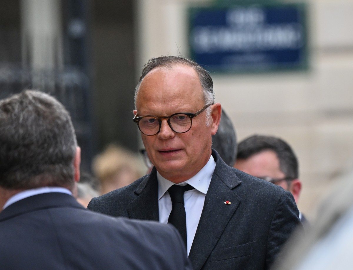 Former French Prime Minister Edouard Philippe arrives for a memorial Mass in tribute to Bernadette Chirac, widow of former French President Jacques Chirac, at the Basilica of Saint-Clotilde in Paris,  ...