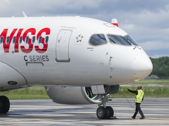 Die Fluggesellschaft Swiss war Erstkundin von Bombardiers C Series 100 Flugzeug. Dieses gehÃ¶rt mittlerweile Airbus und trÃ¤gt die Typenbezeichnung A220. Nun trennt sich Bomardier von den letzten Ante ...