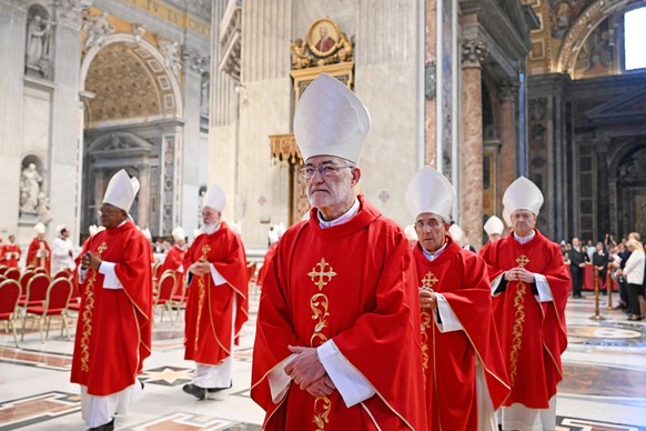 Mass on the fourth of the nine days of national mourning Novendiali for the late Pope Francis Mass on the fourth of the nine days of national mourning Novendiali for the late Pope Francis. In the phot ...