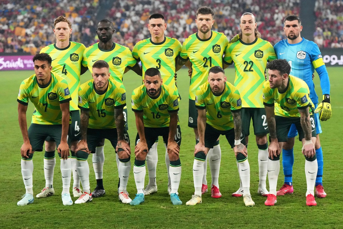 FILE - Australian players pose for a team photo before their soccer World Cup qualifying match against Indonesia at the Sydney Football Stadium, Sydney, Australia, Thursday, March 20, 2025. (AP Photo/ ...