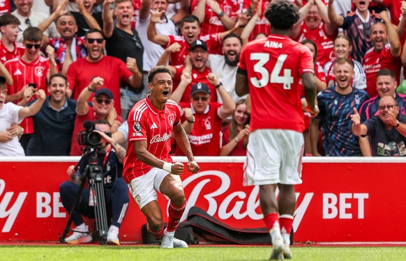 Premier League Nottingham Forest v Brentford Dan Ndoye of Nottingham Forest celebrates his goal to make it 2-0 during the Premier League match Nottingham Forest vs Brentford at City Ground, Nottingham ...