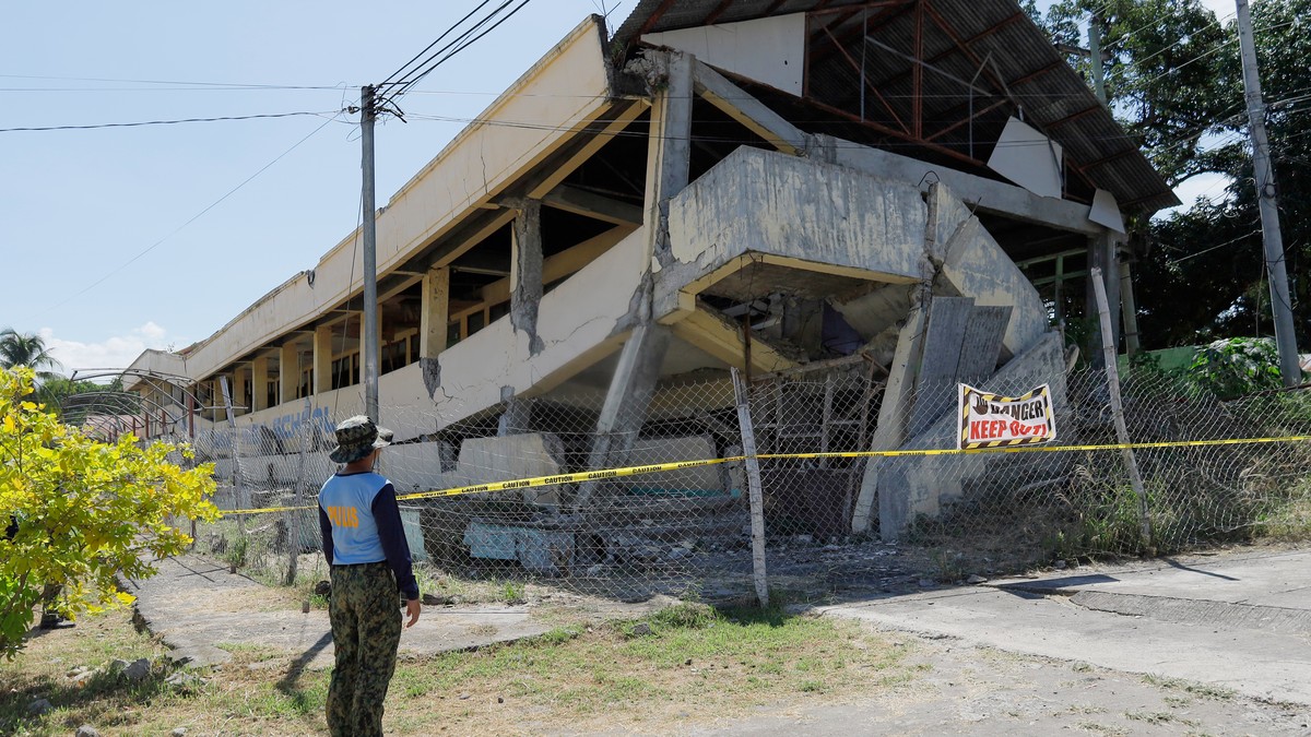 Erdbeben auf Philippinen: Zahl der Toten und Verle