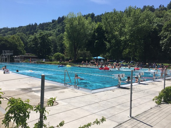 Die schönste Badi vom Zürcher Unterland ist in Glattfelden. Und hier noch der passende Soundtrack zum Sonntag: https://youtu.be/LZmi7InKU0I
tel: null