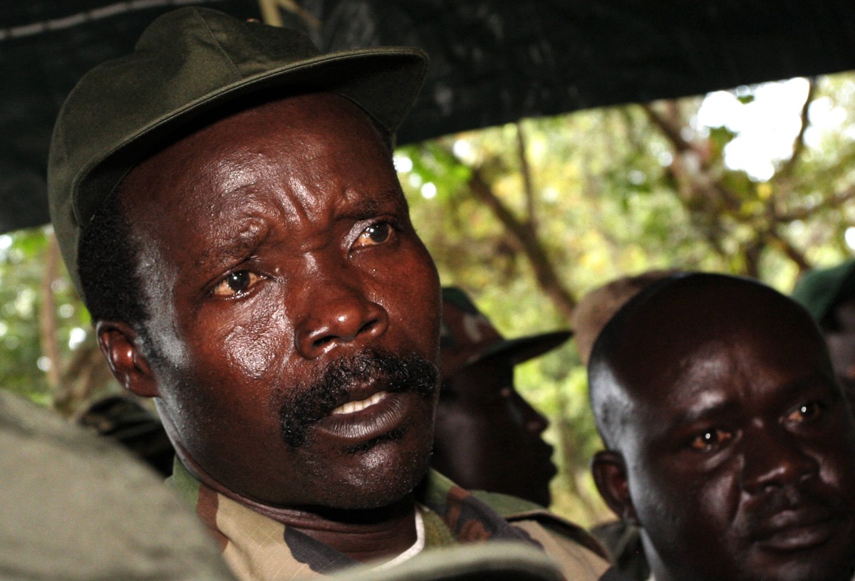 Kindesentführung, Zwangsrekrutierung, Exekutionen, Massenvergewaltigungen: Über 30 Jahre lang hat Joseph Kony in Uganda gewütet.