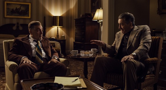 Jimmy Hoffa (Al Pacino) and Frank Sheeran (Robert De Niro) debate Hoffa’s next move. © 2019 Netlfix US, LLC. All rights reserved.