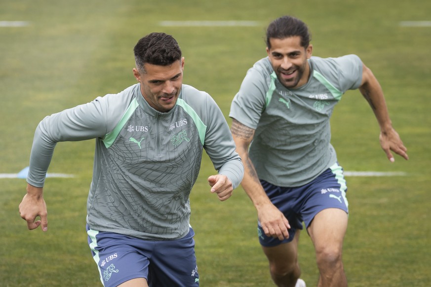 KEYPIX - Switzerland's Ricardo Rodriguez, back, chases teammate Granit Xhaka during a training session of the Swiss national soccer team at the SDJA in San Diego, California, USA, Friday, June 5, ...
