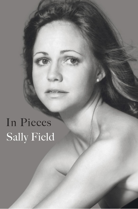 This cover image released by Grand Central Publishing shows &quot;In Pieces,&quot; by Sally Field, available on Sept. 18. (Grand Central Publishing via AP)