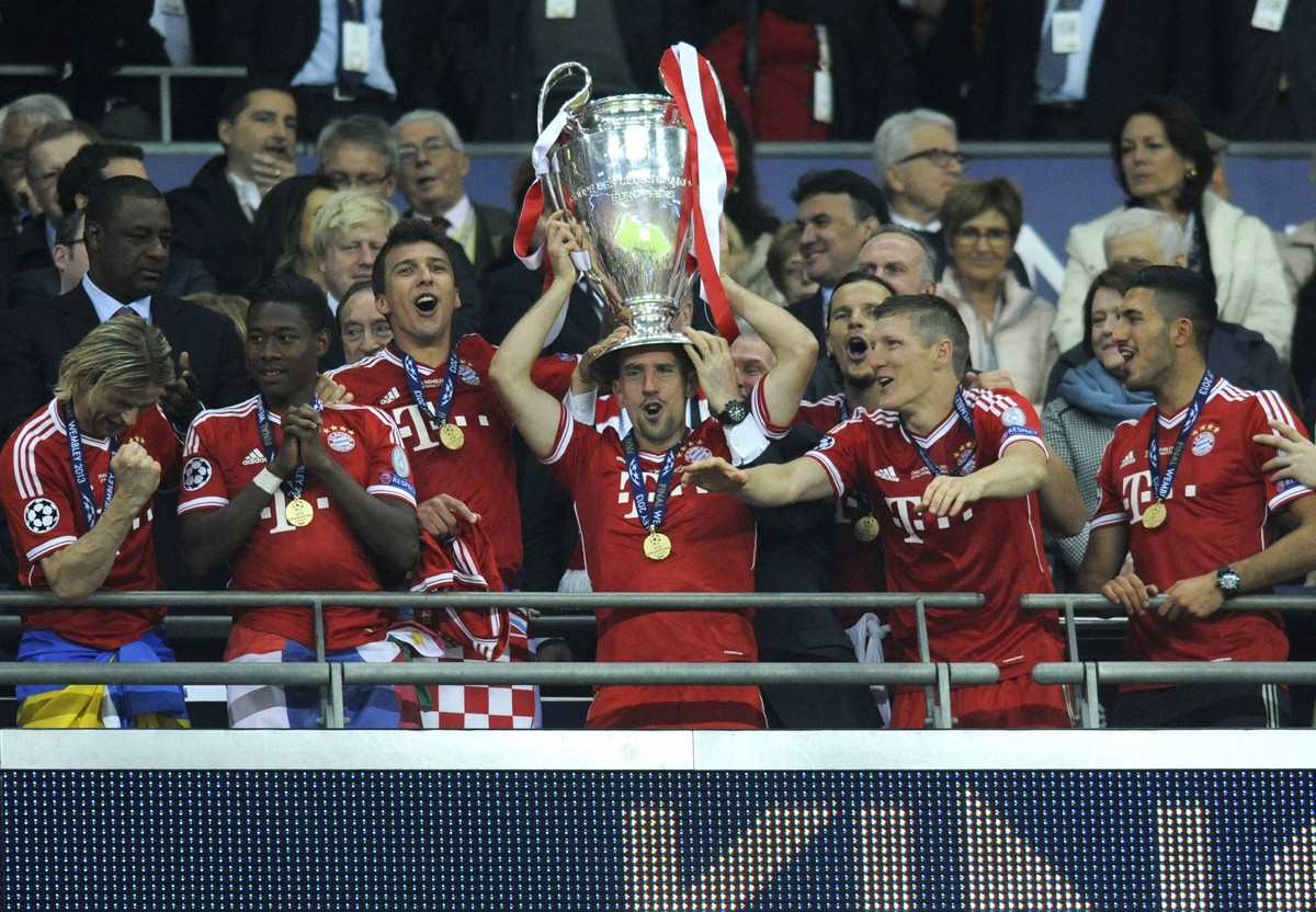 Bildnummer: 13693608 Datum: 25.05.2013 Copyright: imago/Uwe Kraft
Fussball, UEFA-Champions-League Saison 2012/2013, Herren, Finale im Londoner Wembley Stadion: Bor. Dortmund, BVB (gelb) - FC Bayern M ...