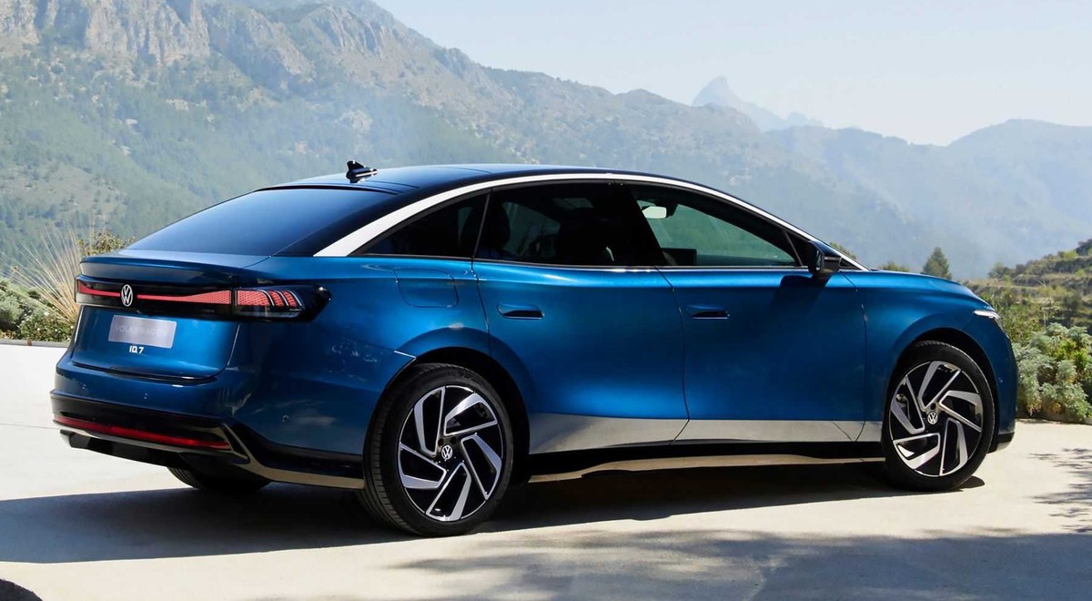 VW ID.7: Der Elektro-Limousine gelang im ADAC-Autotest eine Premiere.
