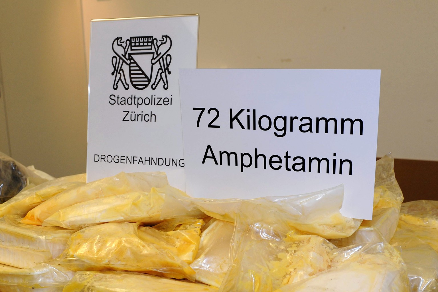 HANDOUT - Aufwendige Ermittlungen von Detektiven der Stadtpolizei Zürich haben zur Sicherstellung von ueber 72 Kilogramm Amphetamin mit einem Strassenverkaufswert von rund eineinhalb Million Schweizer ...