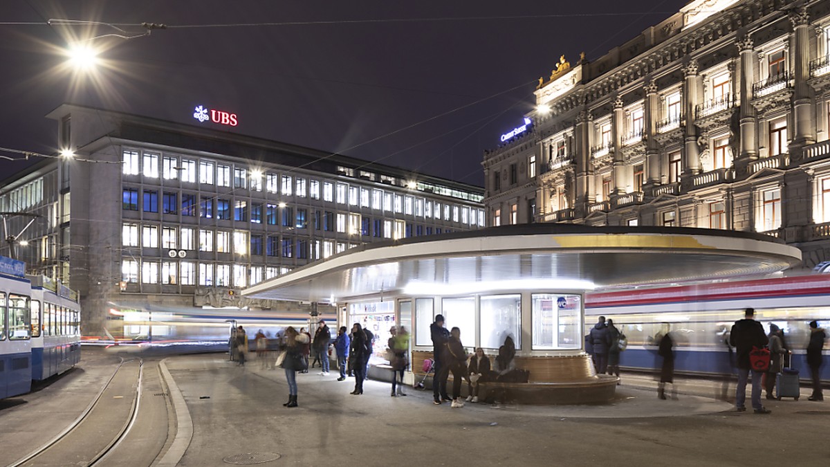 Die Schweizerische Nationalbank (SNB) attestiert den Grossbanken UBS und CS, dass sie für Krisenzeiten besser gewappnet sind als noch vor einem Jahr. Trotzdem sieht sie noch weiteren Handlungsbedarf.  ...