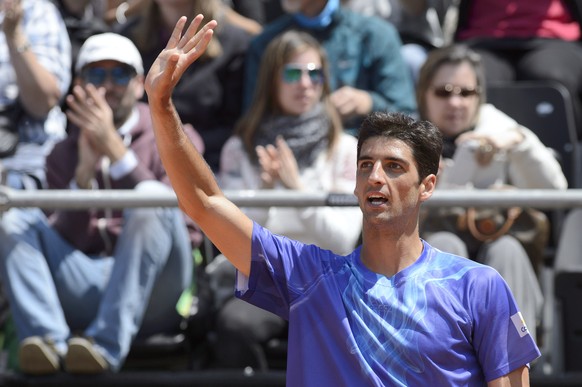 Thomaz Bellucci, of Brazil, celebrates after winning his semifinal match against Santiago Giraldo of Colombia, at the Geneva Open tennis tournament in Geneva, Switzerland, Friday, May 22, 2015. (Marti ...