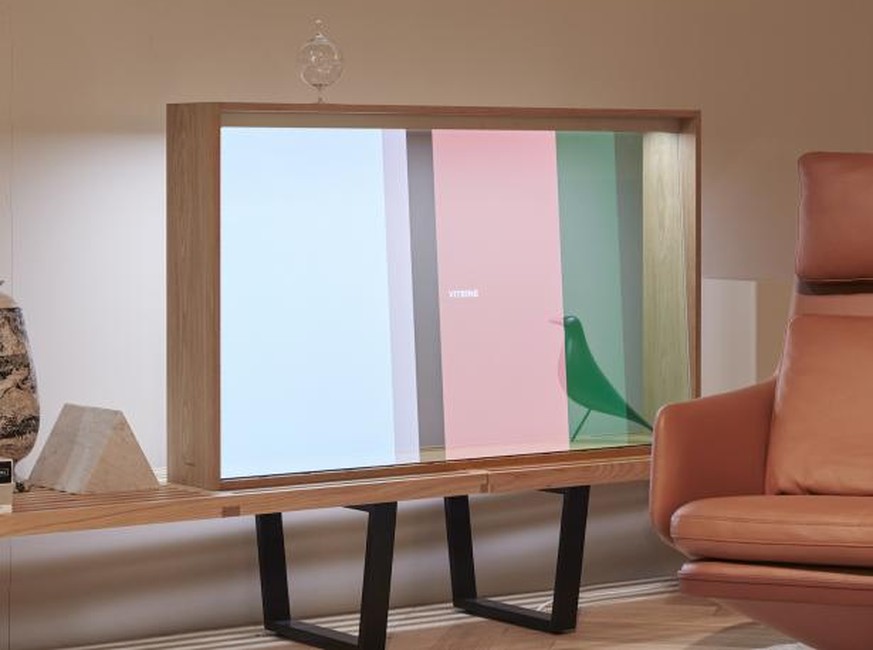 Panasonic macht den TV transparent.