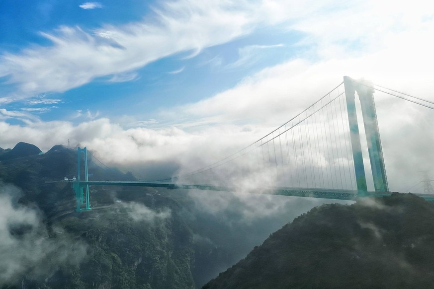 250928 -- GUIYANG, Sept. 28, 2025 -- An aerial drone photo taken on Sept. 28, 2025 shows the Huajiang Grand Canyon Bridge in southwest China s Guizhou Province. The world s tallest bridge opened to tr ...