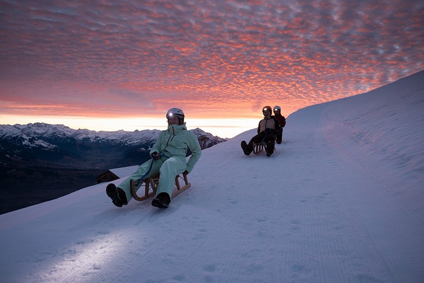 Nachtschlitteln Rauszeit die besten Schlittelpisten der Schweiz Niederhorn