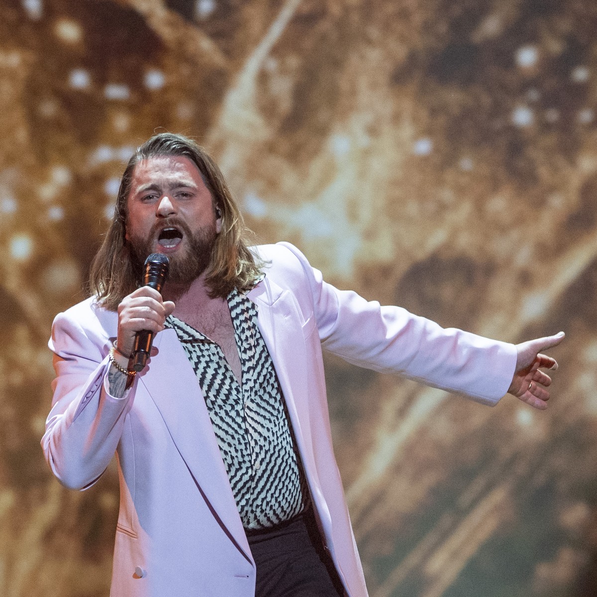 Baschi at a show during the award ceremony of the Swiss Music Awards in Zug, Switzerland, May 17, 2023. (KEYSTONE/Urs Flueeler)
