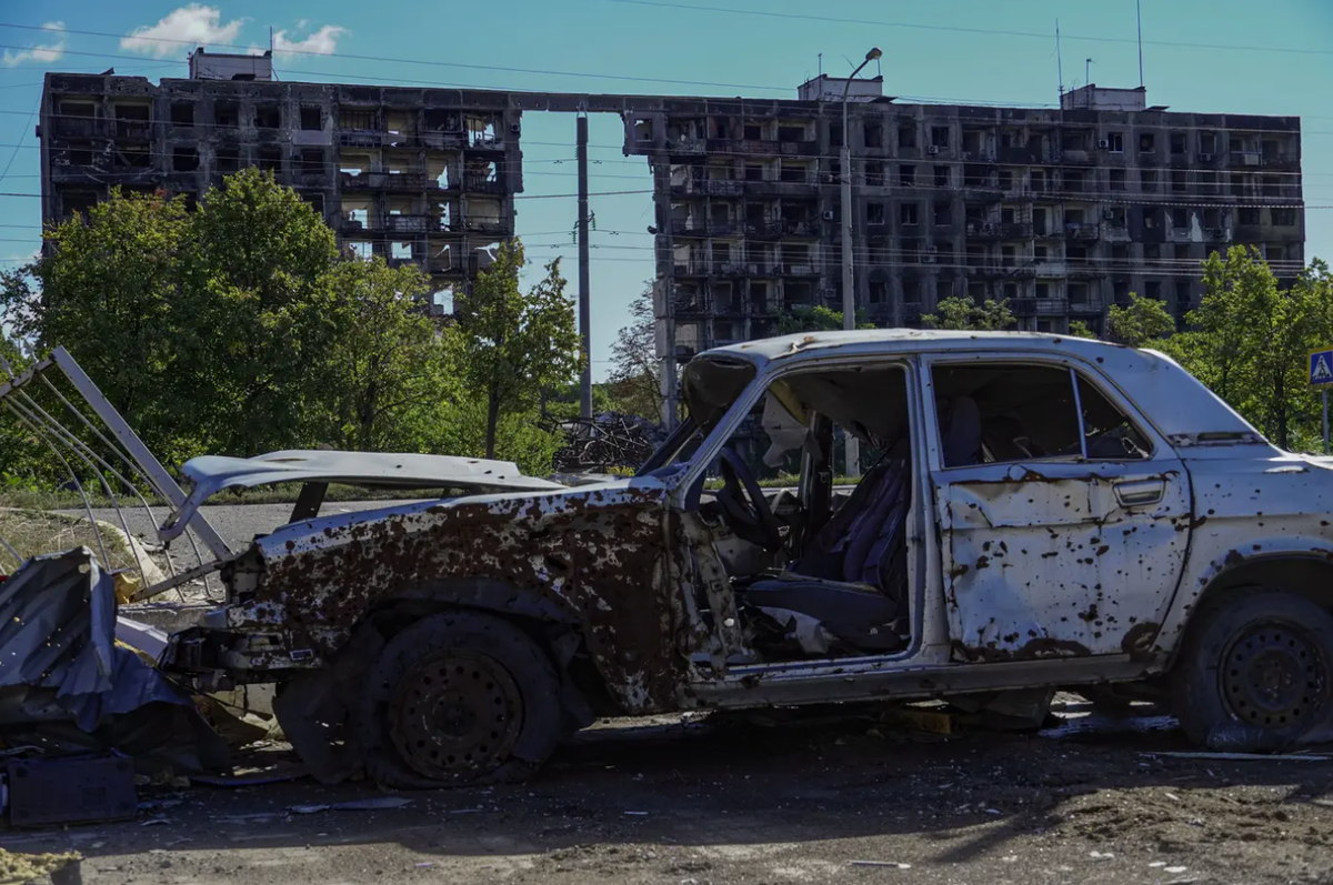 Une ville en lambeaux. Marioupol après l'assaut des troupes russes.