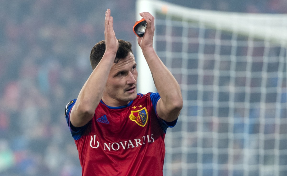 epa07979594 Basel's Taulant Xhaka leaves the pitch during the UEFA Europa League group C soccer match between Switzerland's FC Basel 1893 and Spain's Getafe CF at the St. Jakob-Park sta ...