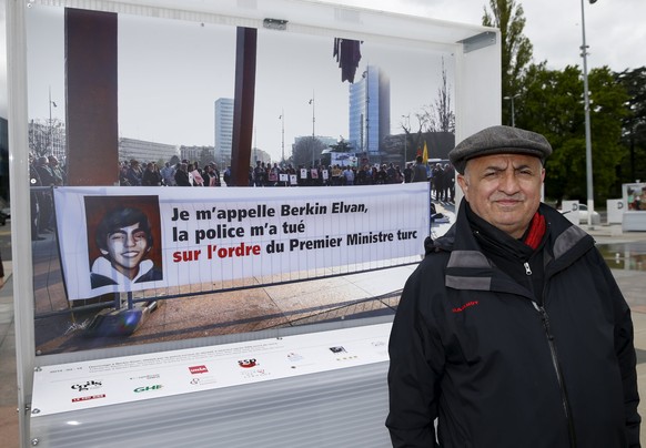 22. April 2016: Das Bild einer Demo von Fotograf Demir Sönmez ruft die türkische Vertretung auf den Plan. Die Stadt Genf lässt das Bild hängen.