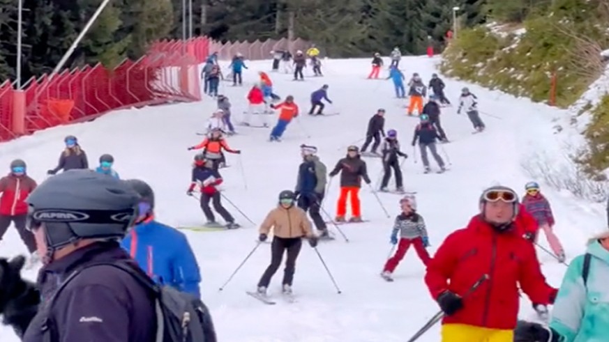 Verr-ckter-Pisten-Ansturm-in-Ischgl-Talabfahrt-wird-zum-Slalom