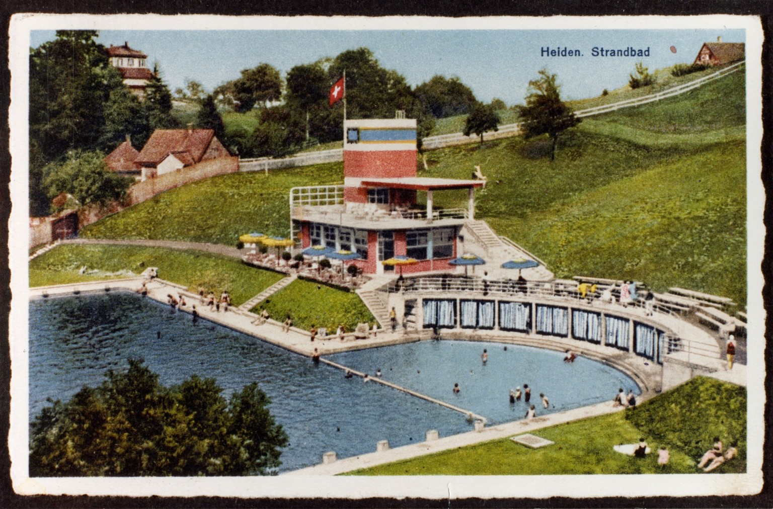 Druckennächster Zufallsartikel

Schwimmbad Heiden, nationales Kulturgut 
Bild

Titel:
Schwimmbad Heiden, nationales Kulturgut
Thema: Land

Ort: Heiden (Karte anzeigen)

Datum: --.--.1932