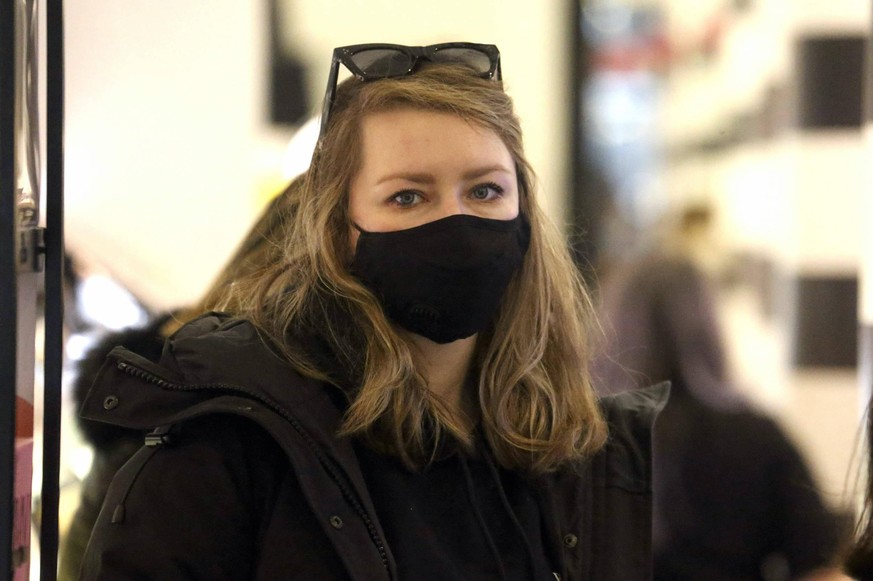 Anna Sorokin aka Anna Delvey unterwegs in Manhattan. Die russisch-deutsche Hochstaplerin wurde nach fast vier Jahren auf Bewährung aus dem US-amerikanischen Gefängnis entlassen. Sorokin hatte sich als ...