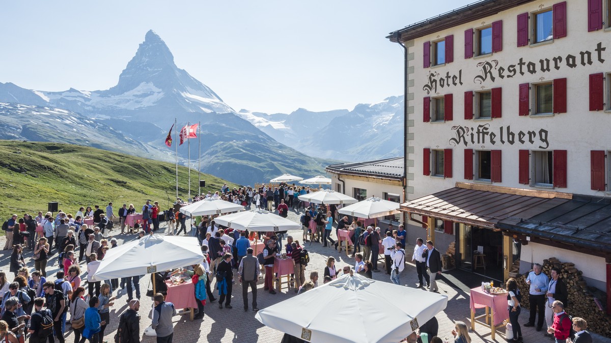 The VIP Apero in front of the Hotel Restaurant Riffelberg with the Matterhorn in the background, prior to the premiere of the theater "The Matterhorn Story" which is based on the story of th ...